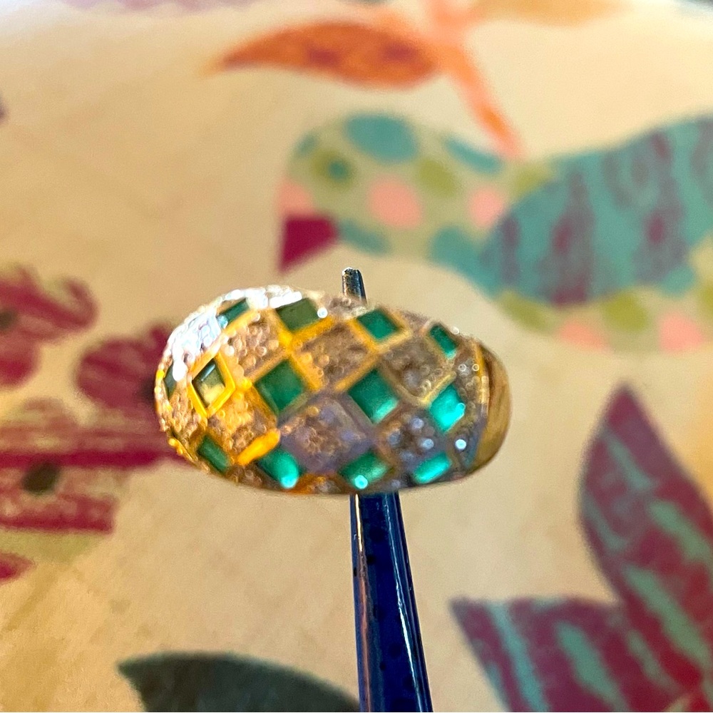14K gold emerald and diamond dome style ring
